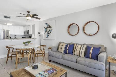 דסטין The Oyster By Brightwild-Beachfront Condo מראה חיצוני תמונה